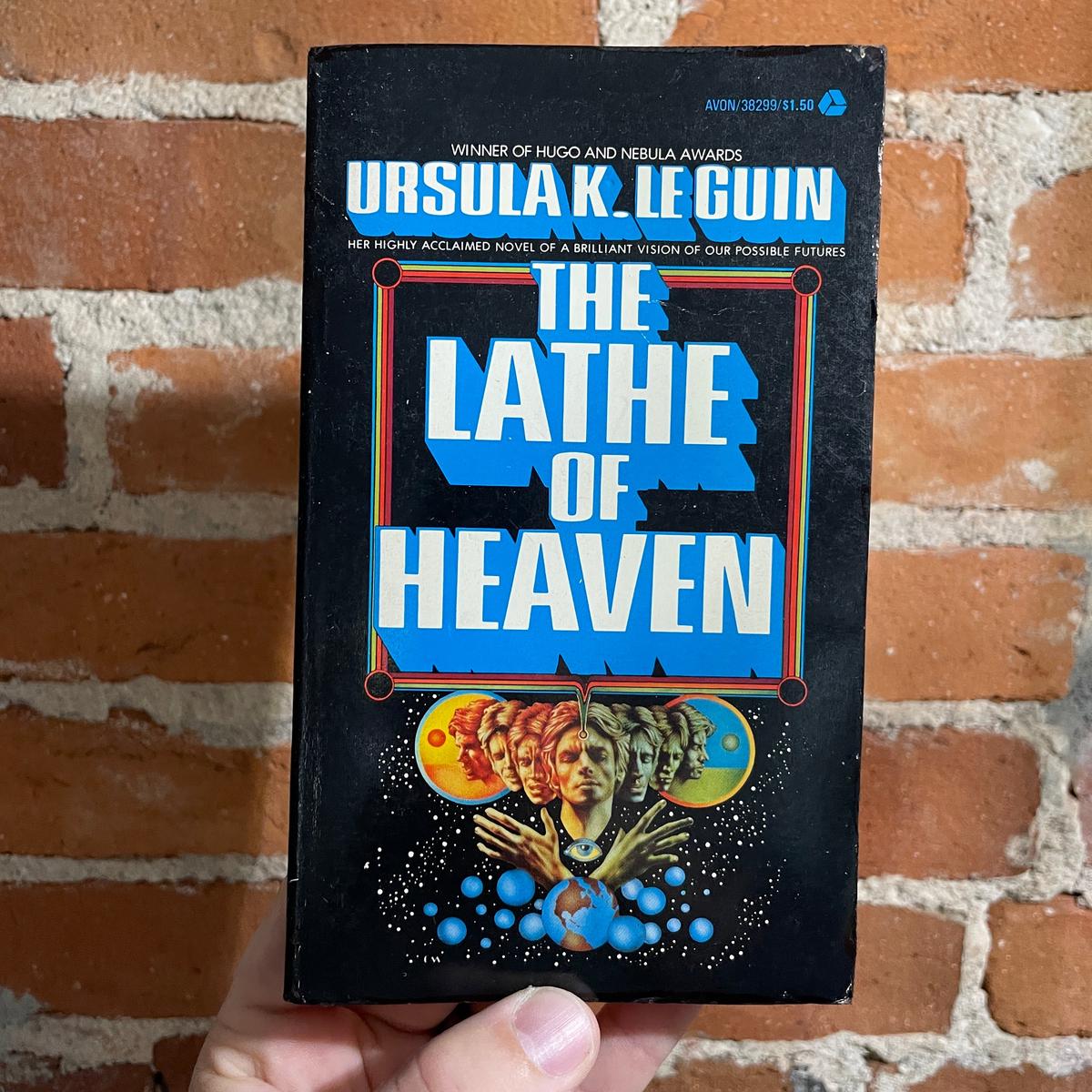 The Lathe of Heaven – Ursula K. Le Guin 1973 Avon vintage paperback