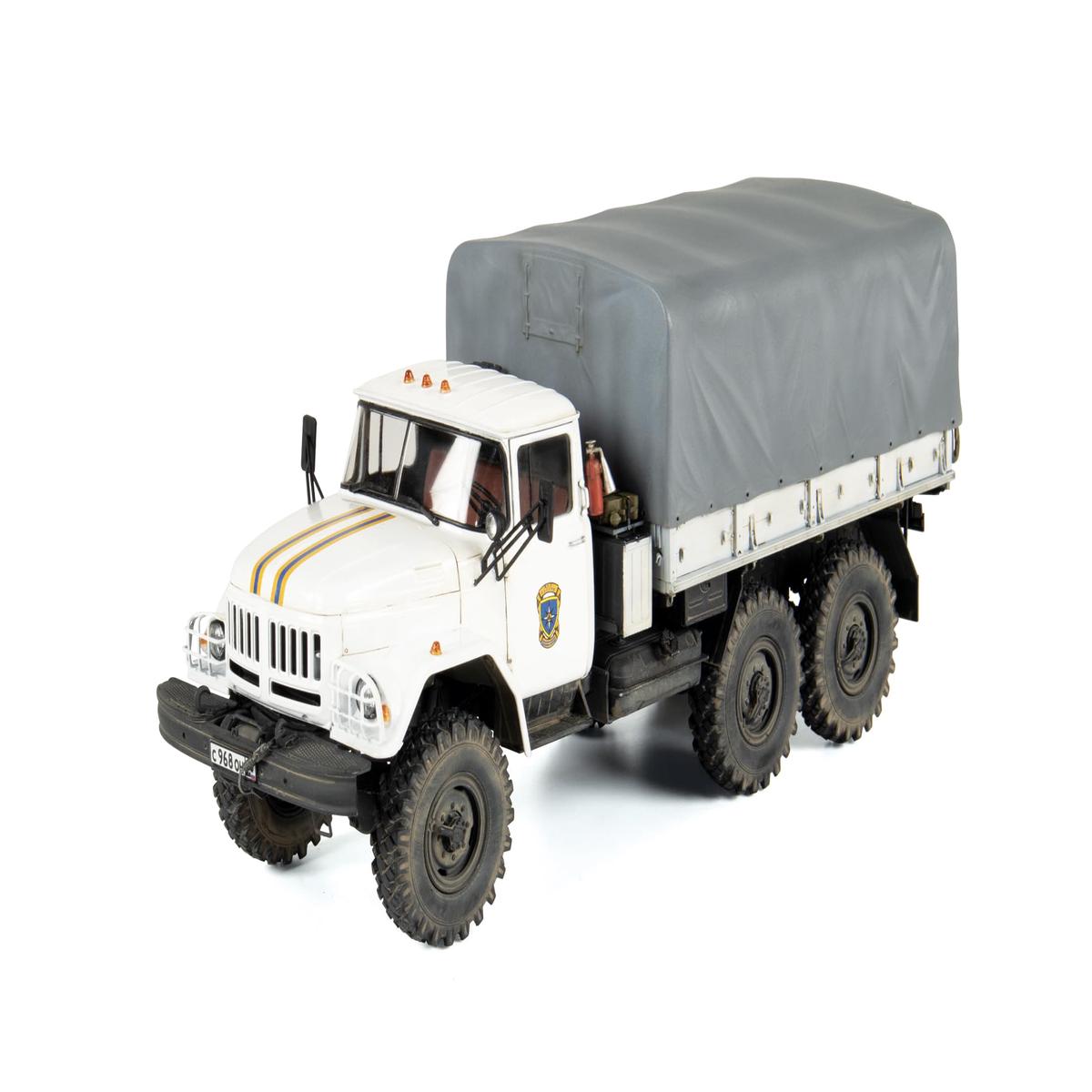 Zvezda 923706-1/35 ZIL 131 Scale 1:35