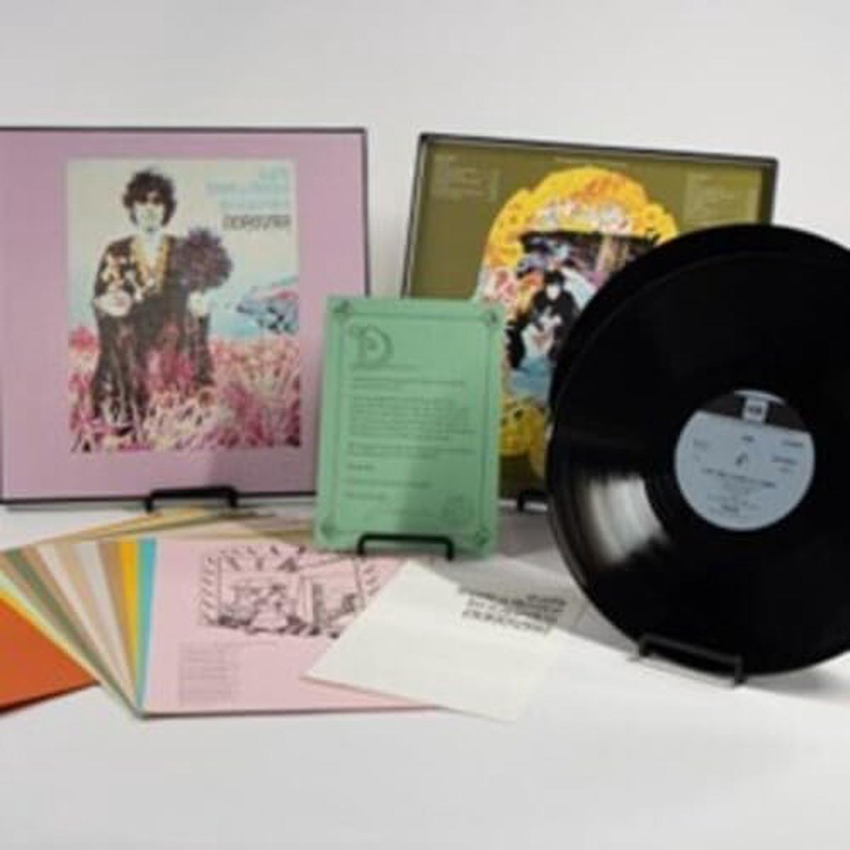 A Gift From A Flower To A Garden (Deluxe Edition) (Mono)