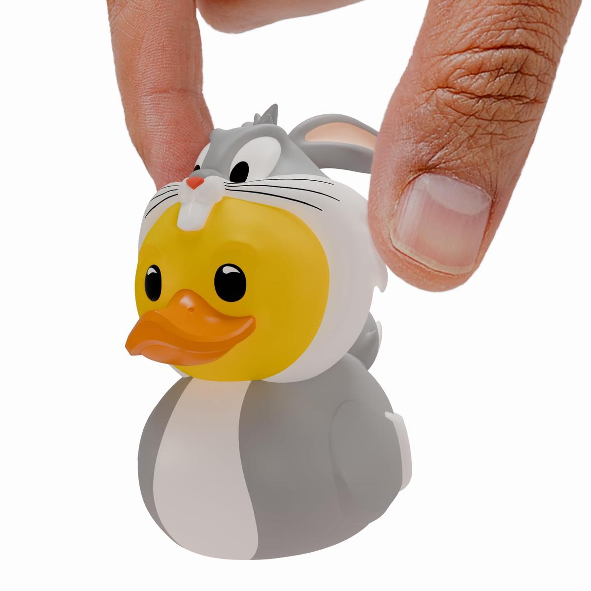 TUBBZ Mini: Looney Tunes  Bugs Bunny Cosplaying Gummiente Vinylfigur  Offizielle Sammelfigur fr Fans von Looney Tunes